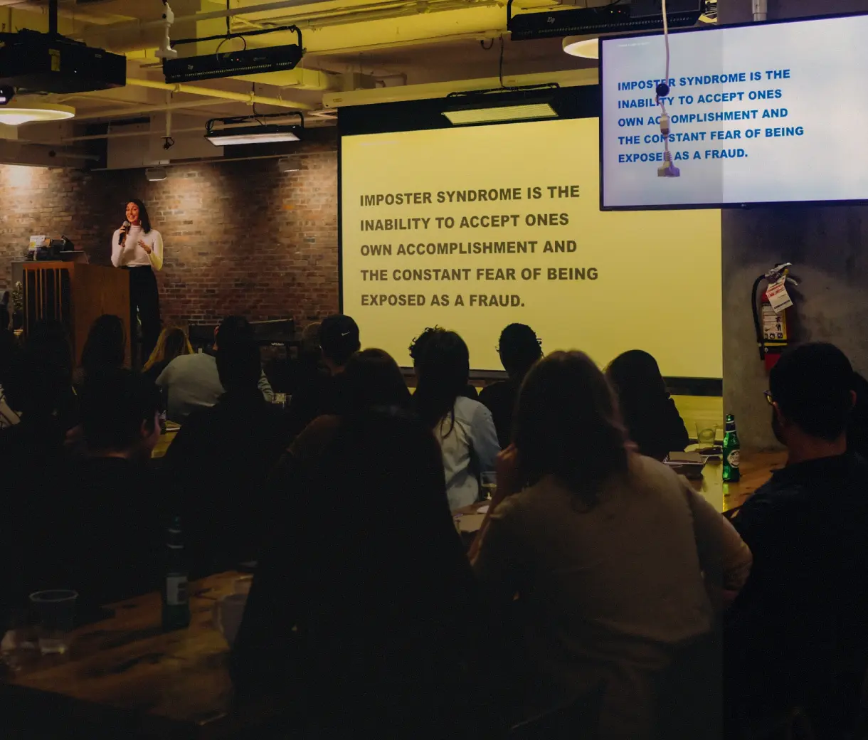 <span class="highlight">Yapay Zeka Ajanları </span> işin geleceğidir